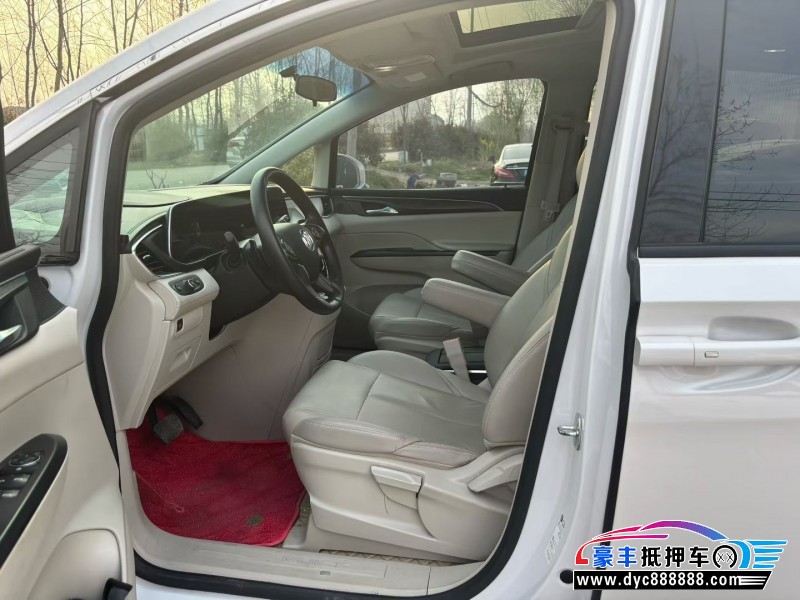 24年别克GL8轿车抵押车出售