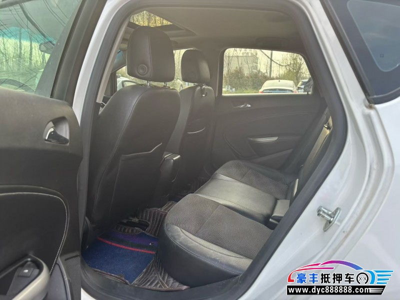 15年别克英朗轿车抵押车出售