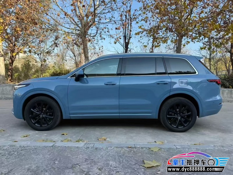 21年理想ONE轿车抵押车出售