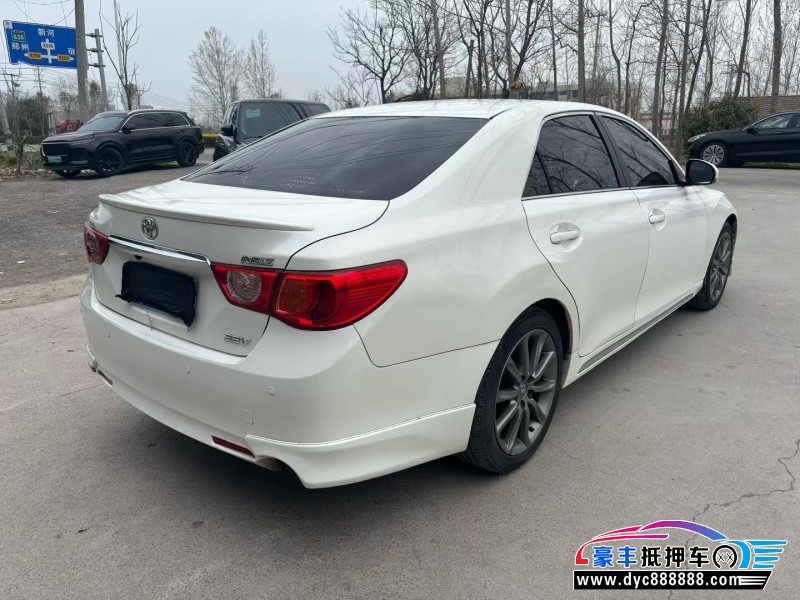 13年丰田锐志轿车抵押车出售