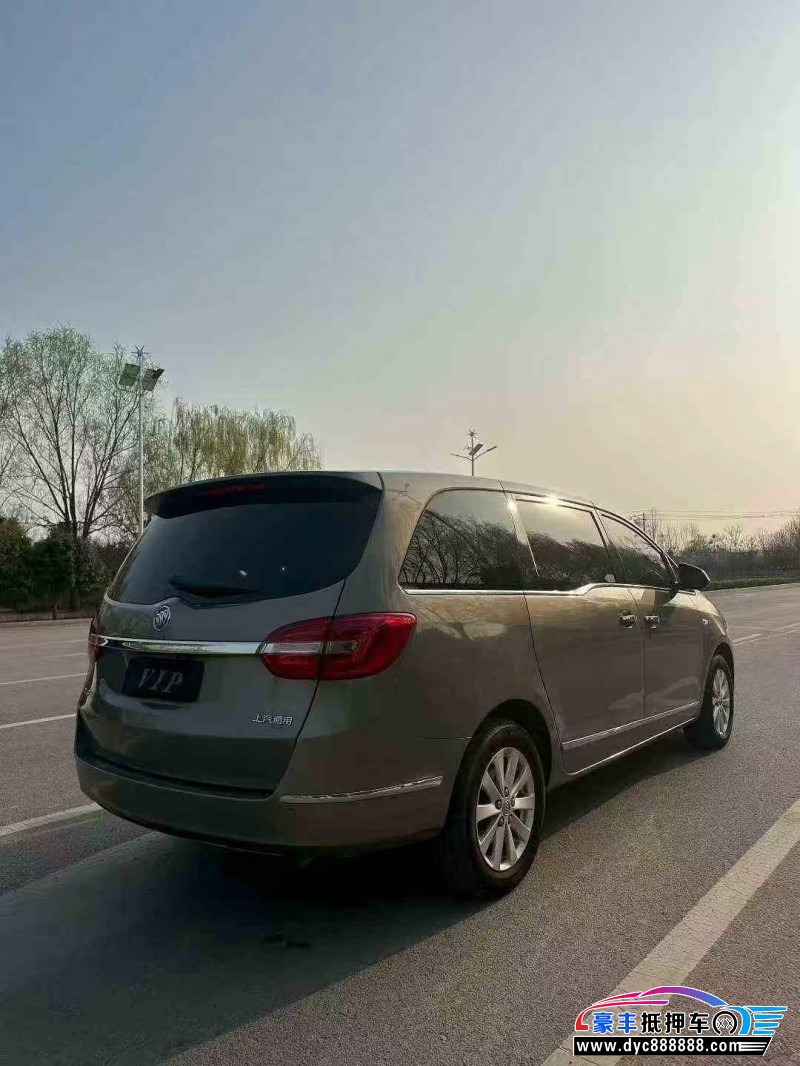 19年别克GL8轿车抵押车出售