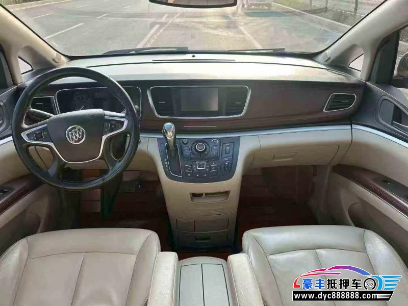 19年别克GL8轿车抵押车出售