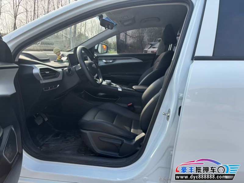 24年吉利几何轿车抵押车出售