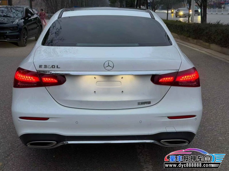 23年奔驰E轿车抵押车出售