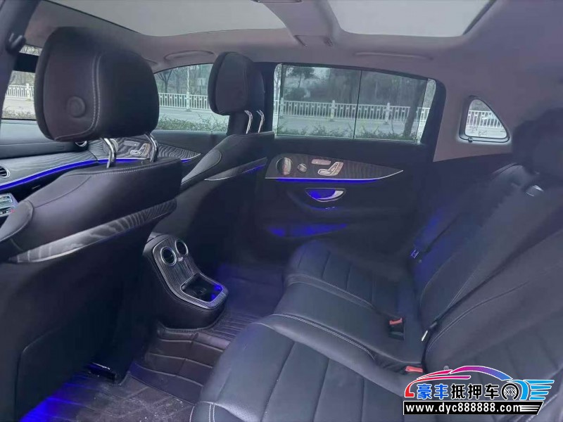 23年奔驰E轿车抵押车出售