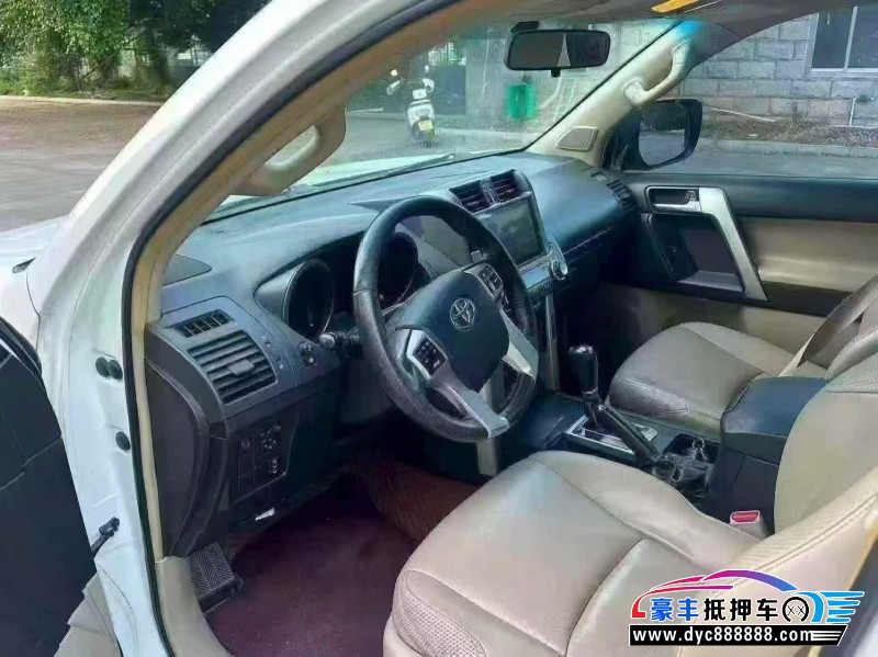 13年丰田普拉多（霸道）轿车抵押车出售