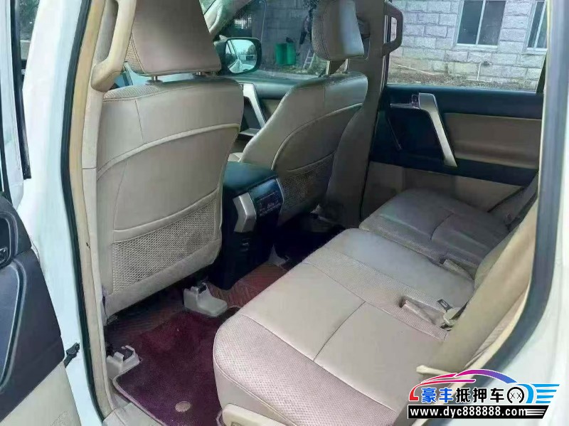 13年丰田普拉多（霸道）轿车抵押车出售