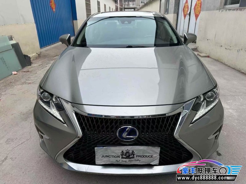 18年雷克萨斯ES轿车抵押车出售