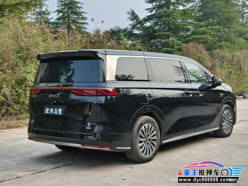 25年比亚迪夏轿车抵押车出售