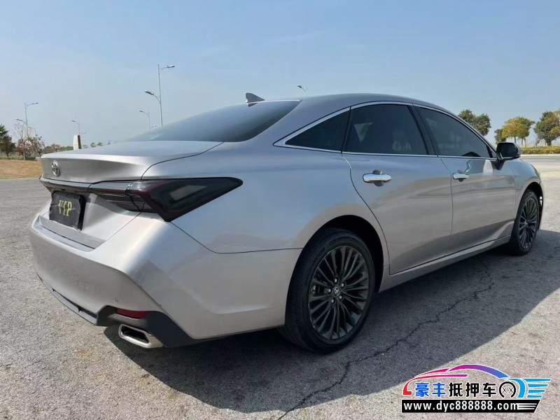 22年丰田亚洲龙轿车抵押车出售