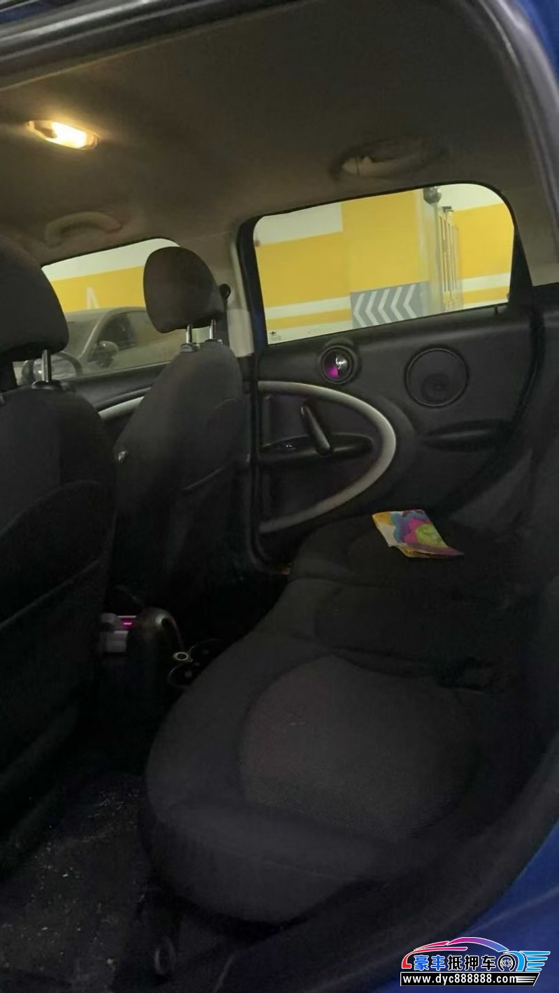 14年宝马MINI轿车抵押车出售