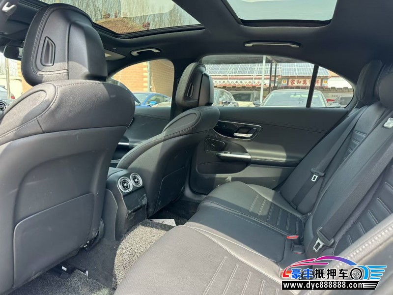 23年奔驰C轿车抵押车出售