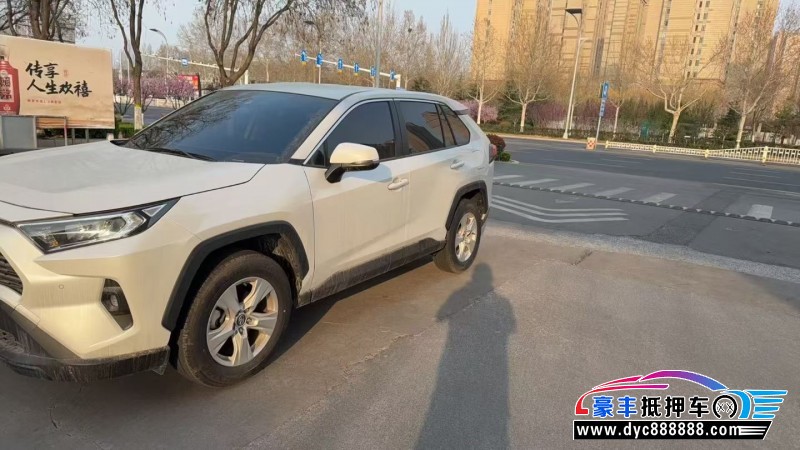 25年丰田RAV4轿车抵押车出售