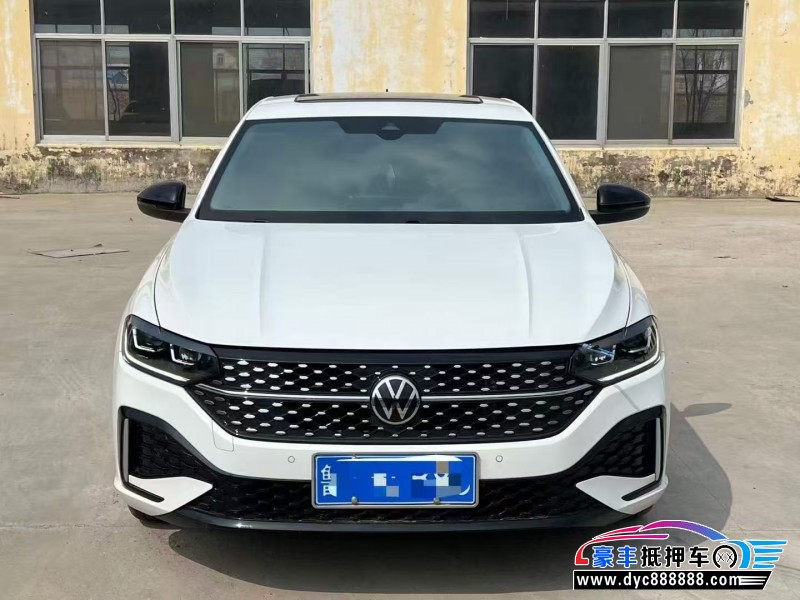 抵押车出售24年大众朗逸轿车