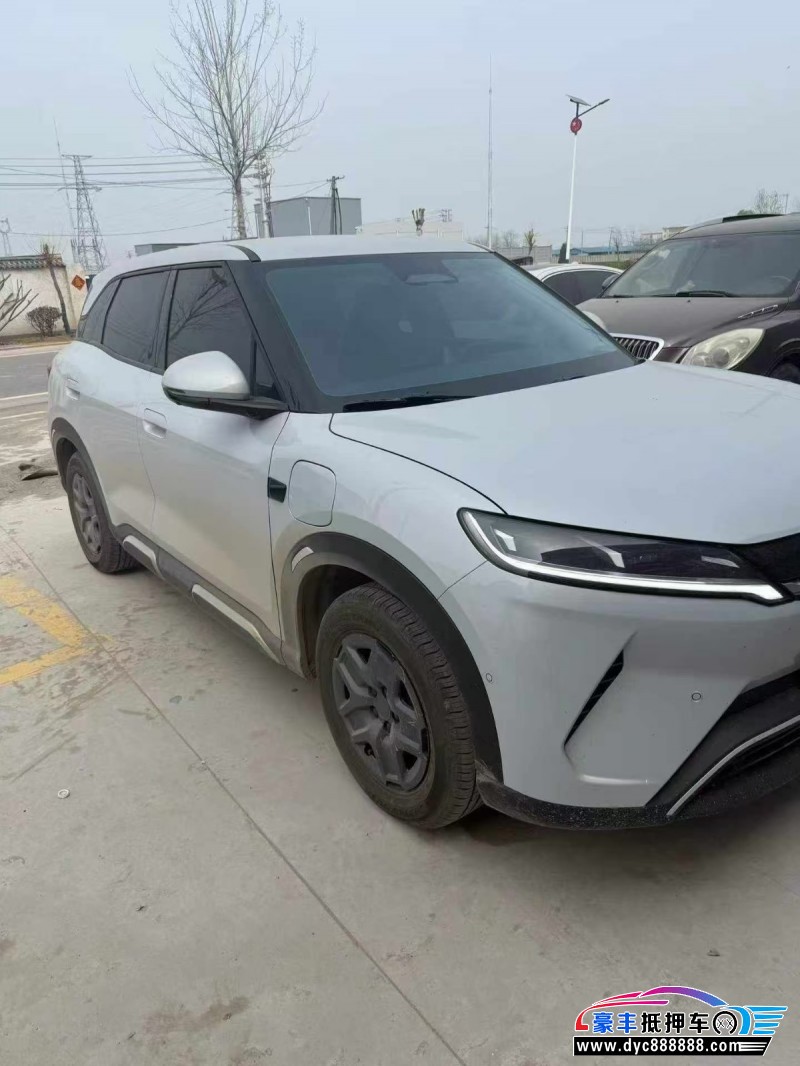 25年比亚迪元轿车抵押车出售