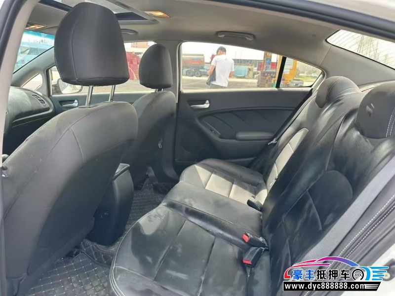 19年起亚K3轿车抵押车出售