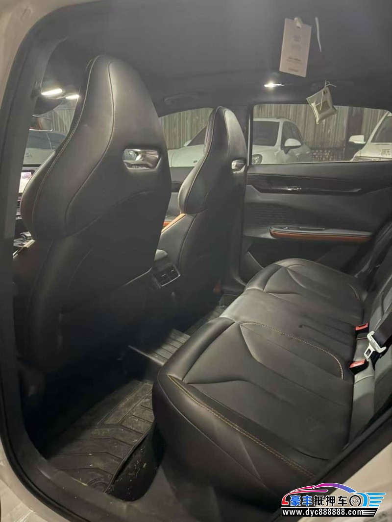 24年长安长安UNI轿车抵押车出售