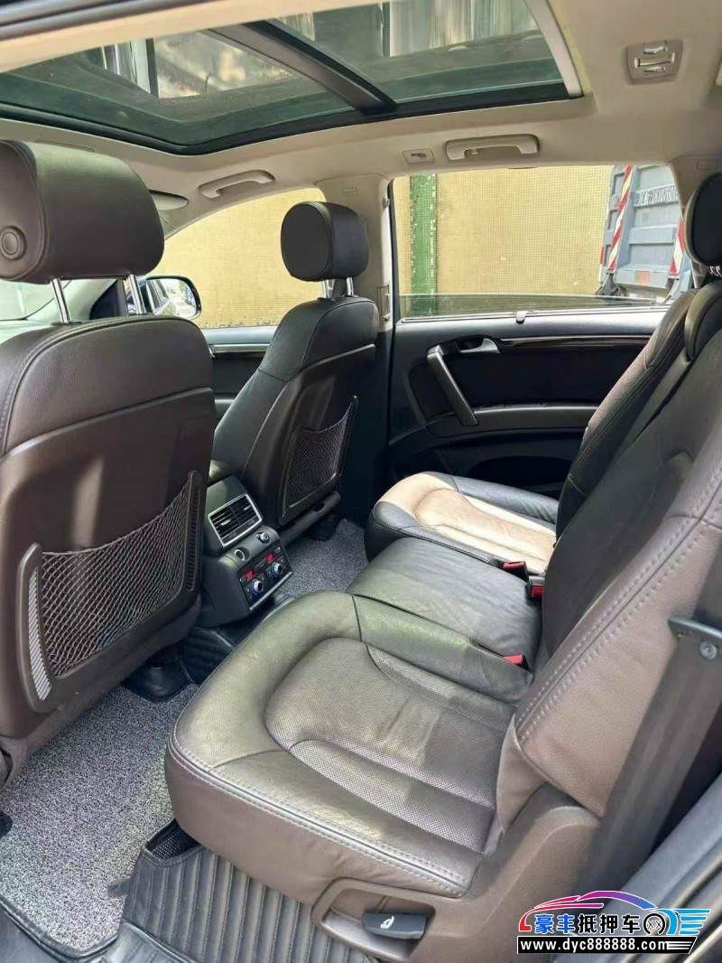 11年奥迪Q7轿车抵押车出售