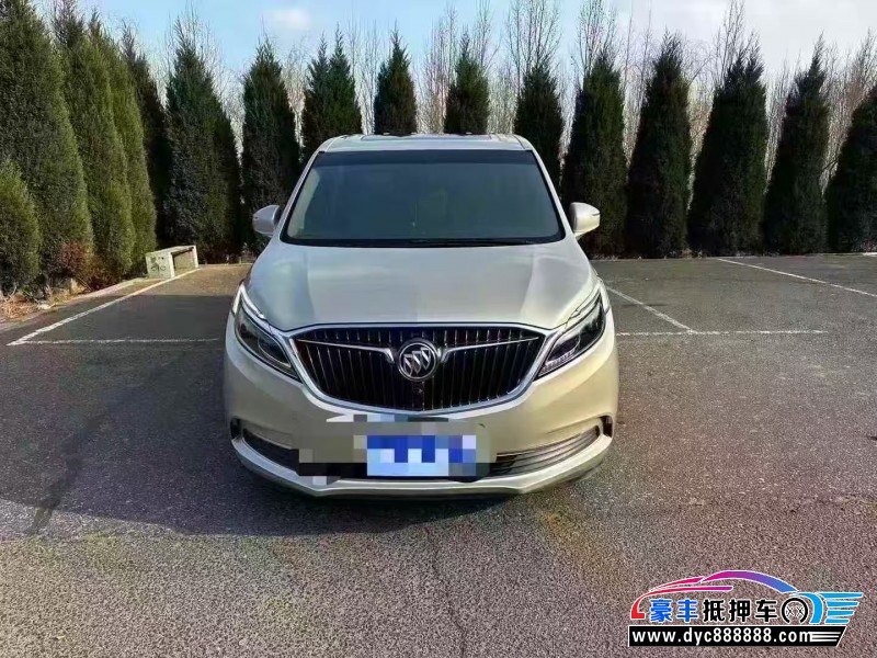 抵押车出售19年别克GL8轿车