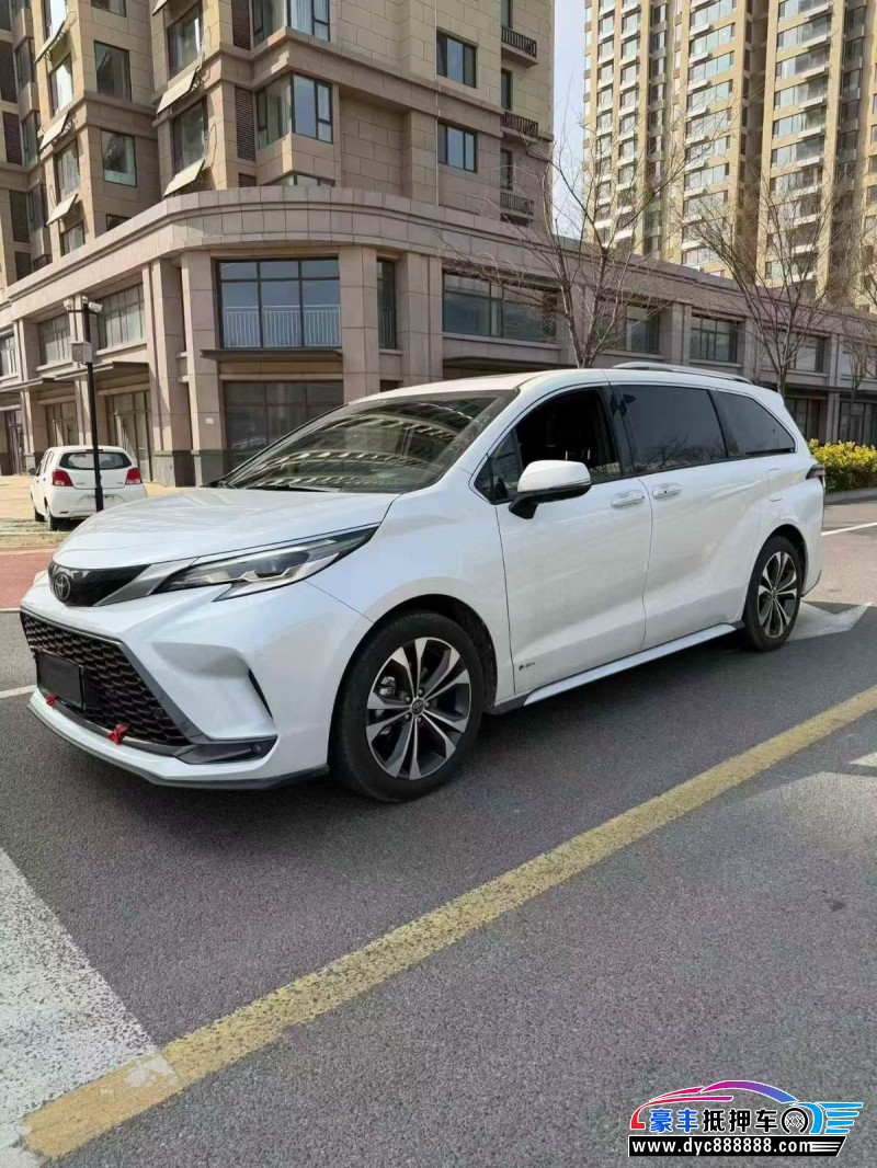 25年丰田格瑞维亚轿车抵押车出售