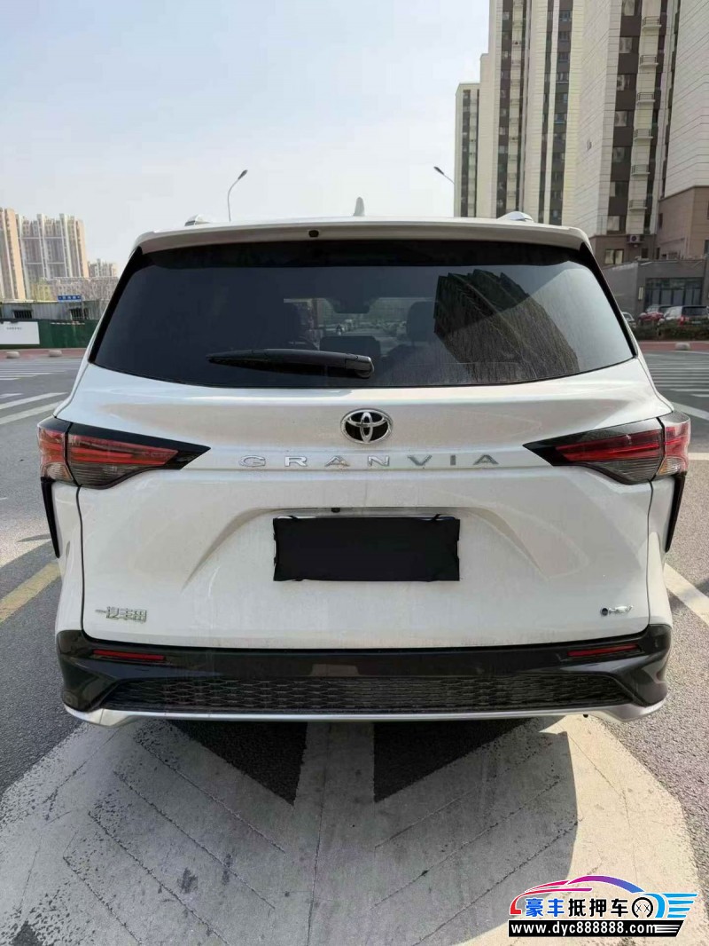 25年丰田格瑞维亚轿车抵押车出售