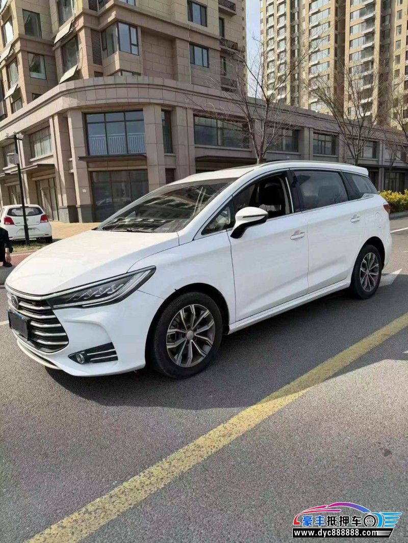 20年比亚迪宋轿车抵押车出售