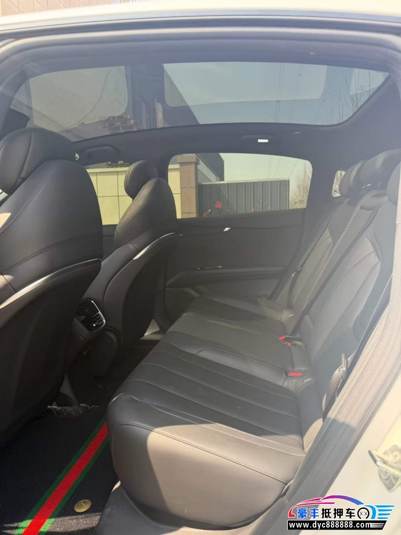 26年长安深蓝L07轿车抵押车出售