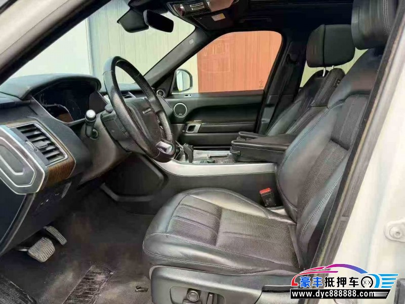 19年路虎揽胜运动轿车抵押车出售