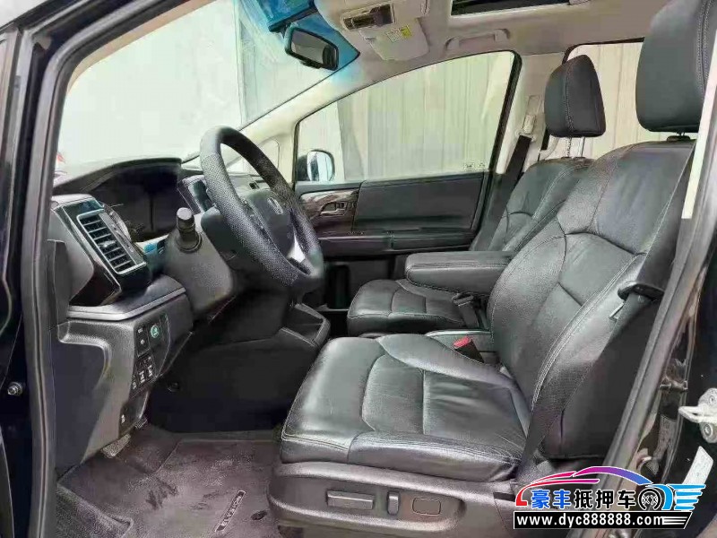 16年本田艾力绅轿车抵押车出售