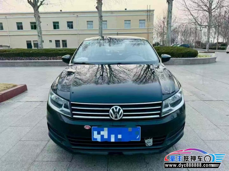 抵押车出售17年大众桑塔纳轿车