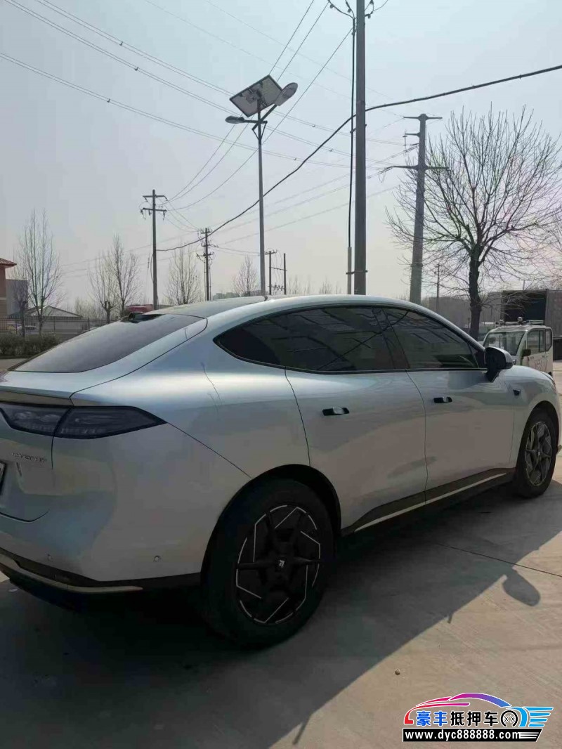 25年埃安昊铂轿车抵押车出售