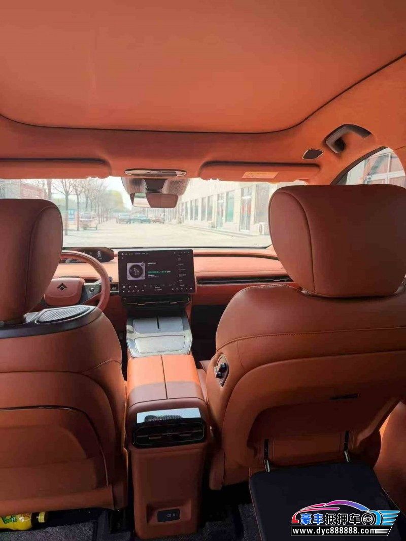 25年埃安昊铂轿车抵押车出售