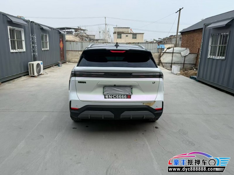 24年吉利银河L7轿车抵押车出售