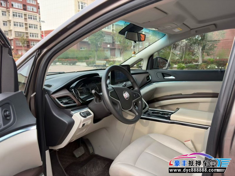 22年别克GL8MPV抵押车出售