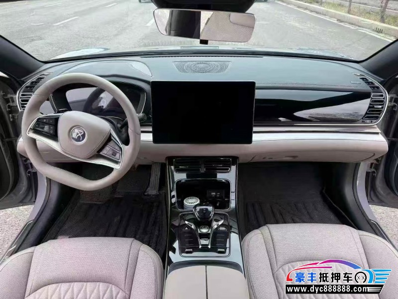 25年比亚迪汉轿车抵押车出售