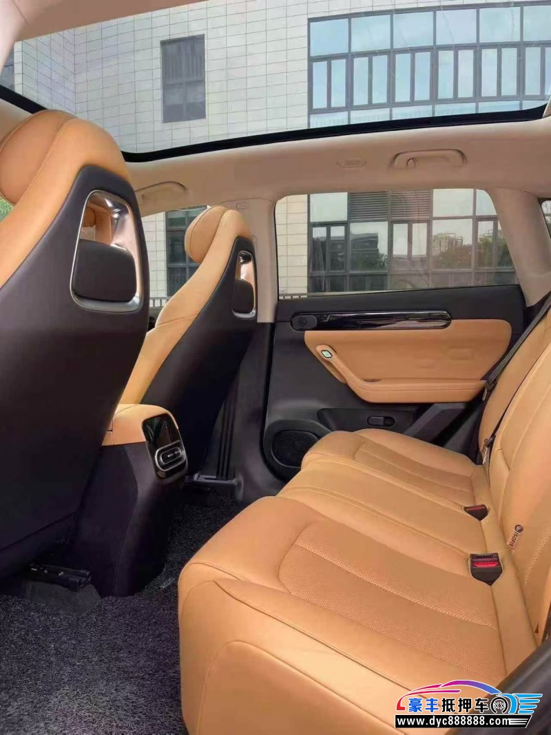 25年零跑C11轿车抵押车出售