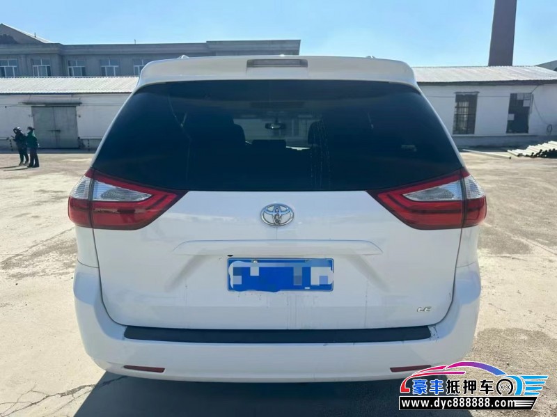 15年丰田塞纳轿车抵押车出售