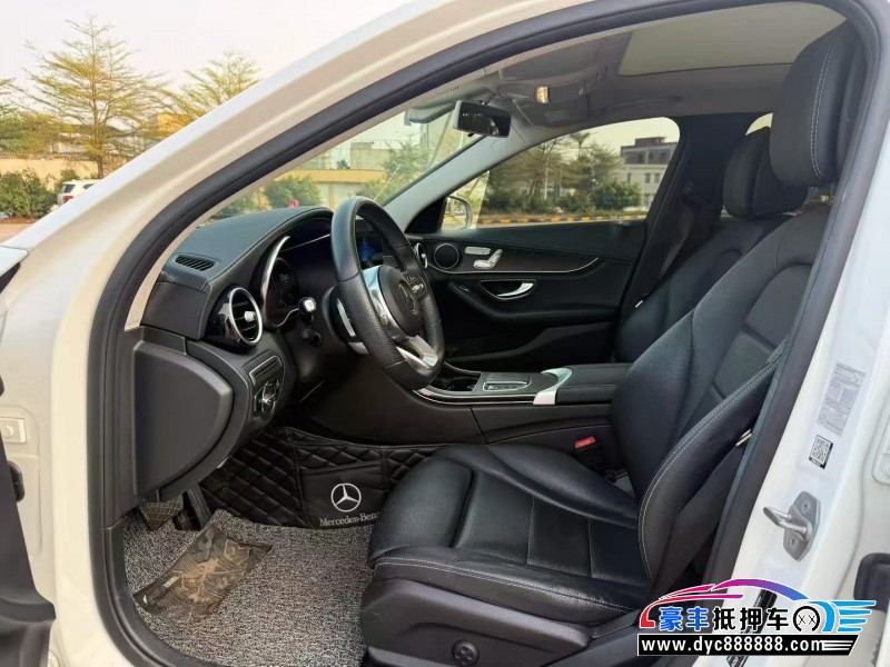 20年奔驰C轿车抵押车出售