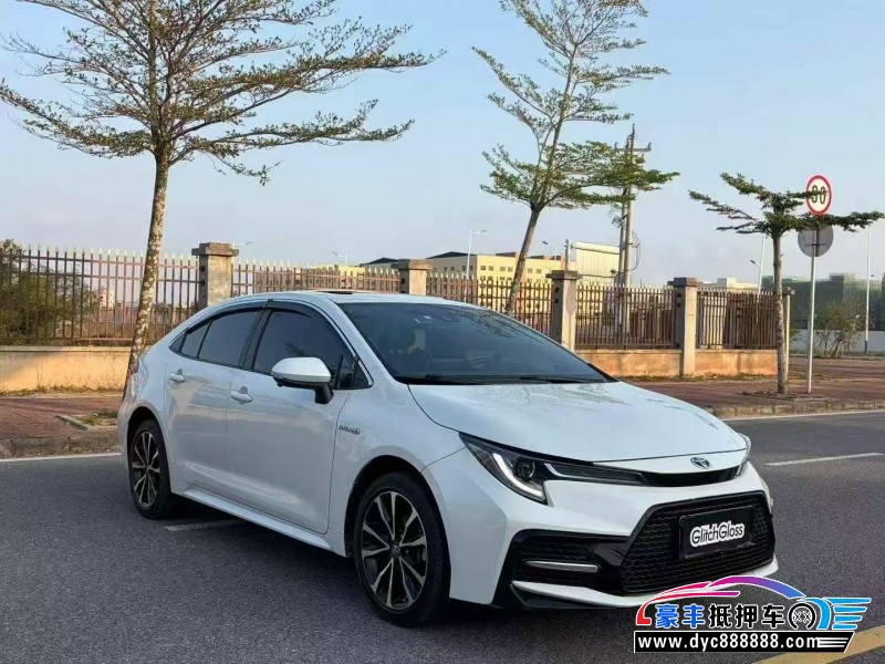 21年丰田雷凌轿车抵押车出售