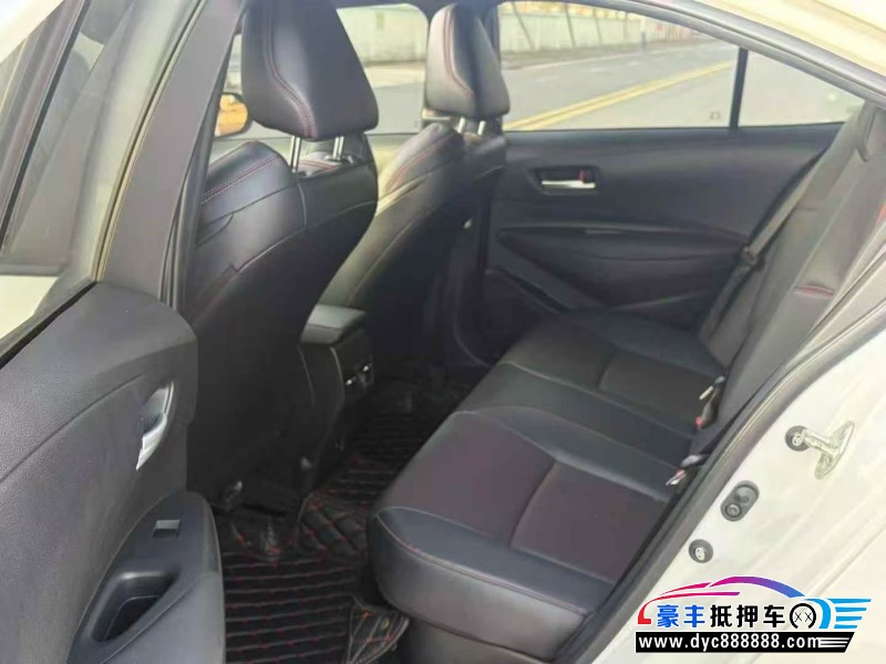 21年丰田雷凌轿车抵押车出售