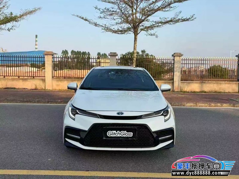 抵押车出售21年丰田雷凌轿车