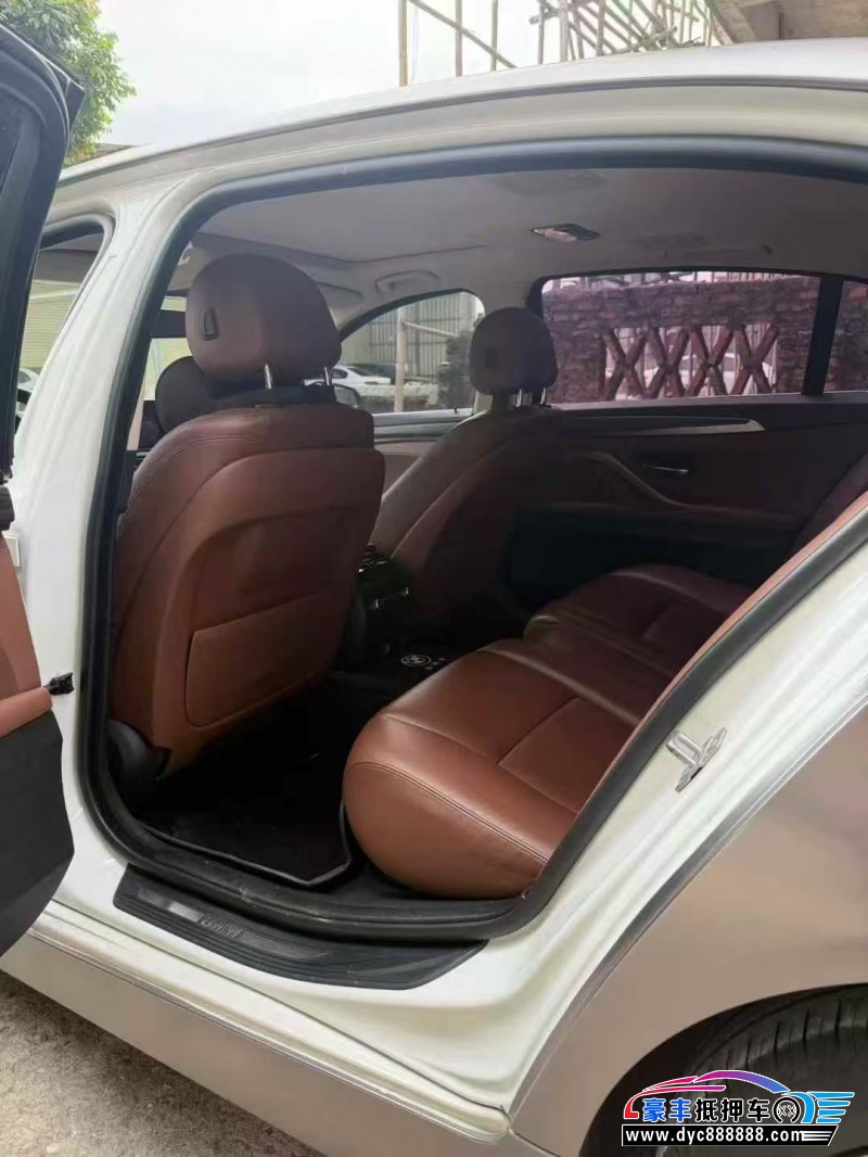 16年宝马5系轿车抵押车出售