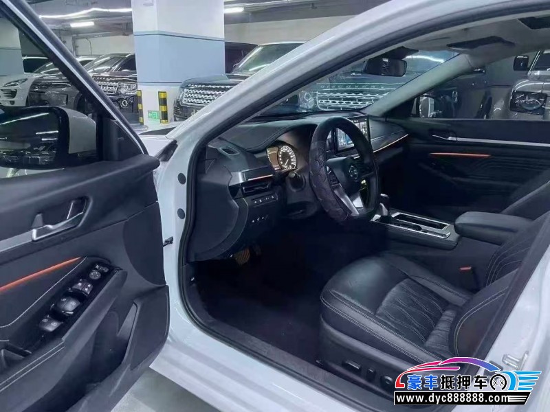 23年日产天籁轿车抵押车出售