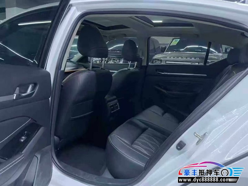 23年日产天籁轿车抵押车出售