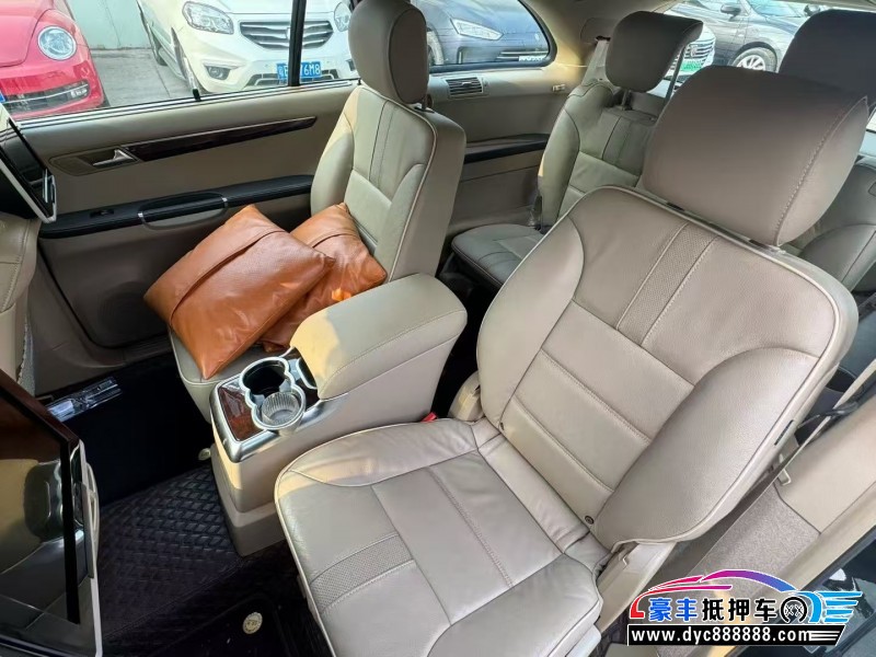 12年奔驰R轿车抵押车出售