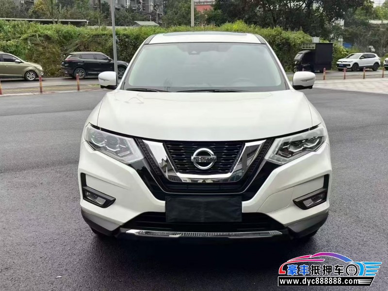 抵押车出售25年日产奇骏轿车