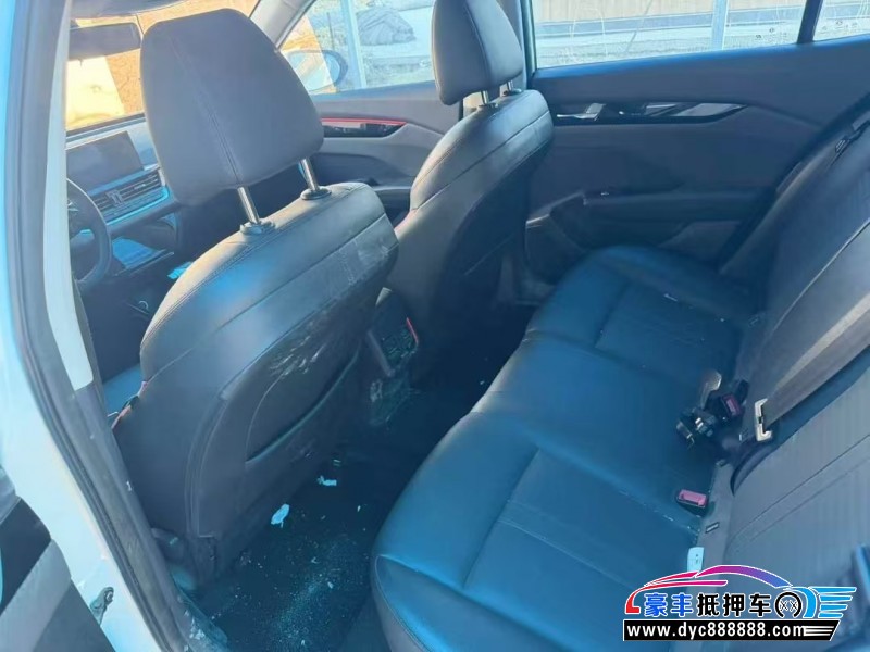 22年东风风神奕炫轿车抵押车出售