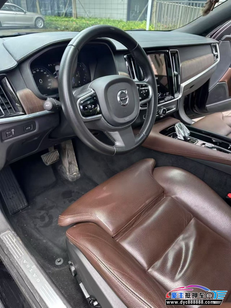 21年沃尔沃S90轿车抵押车出售