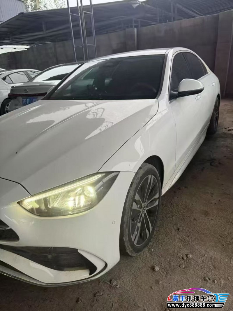 22年奔驰C轿车抵押车出售