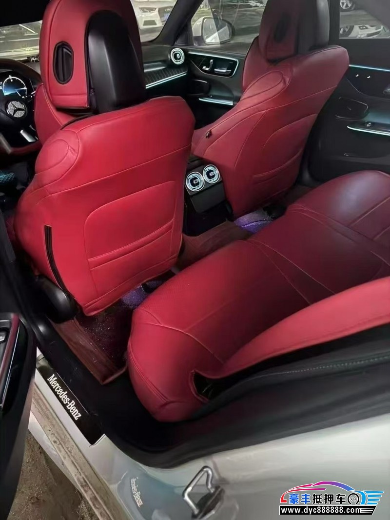 22年奔驰C轿车抵押车出售